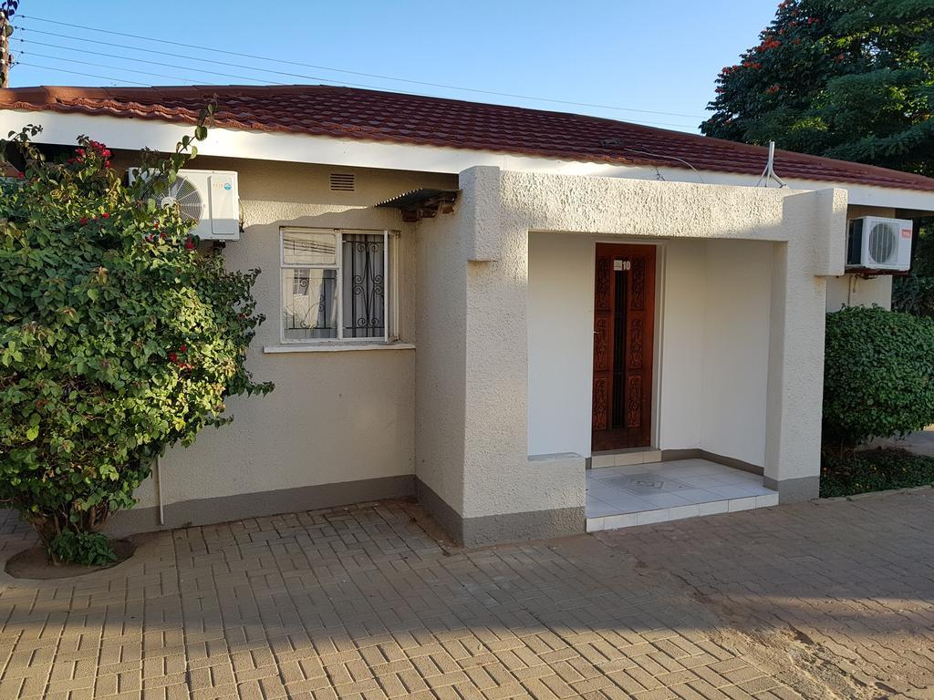 Batho Pele Lodge Gaborone Exterior photo