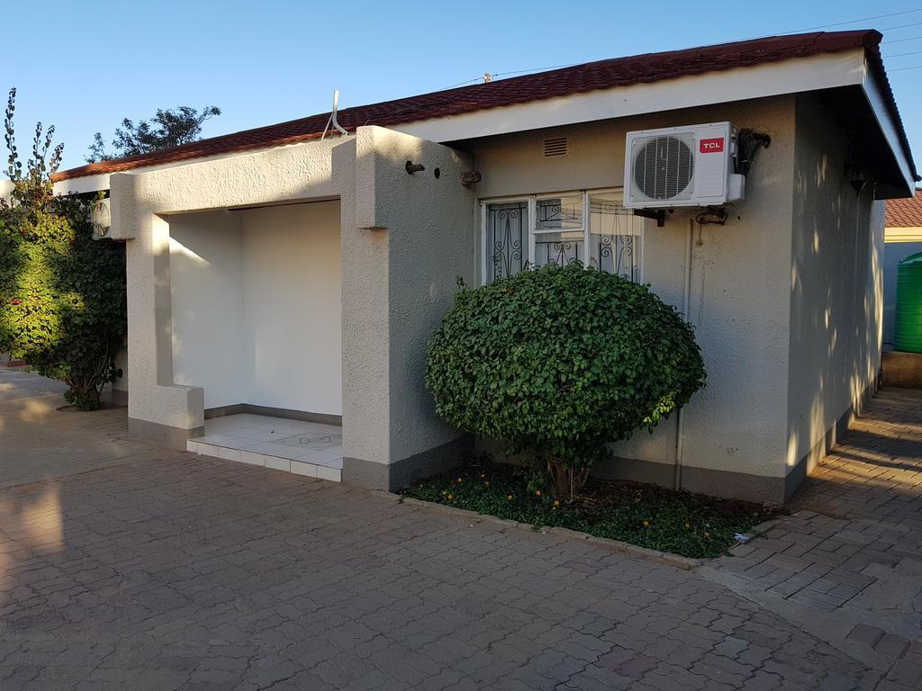 Batho Pele Lodge Gaborone Exterior photo